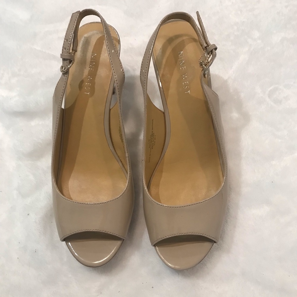 Nine West Beige Patent leather  High Heels size 7